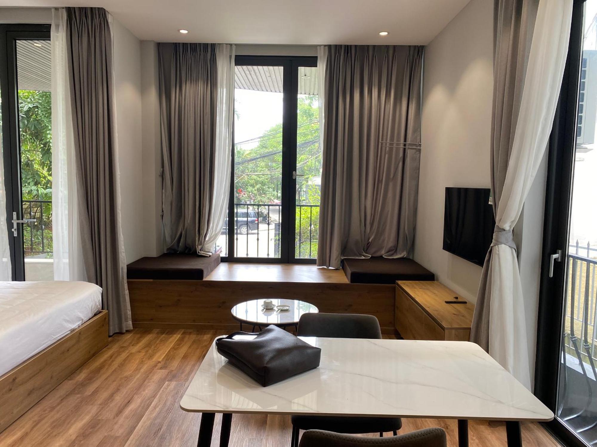 Luxe Paradise Suites Hotel To Ngoc Van Hanoi Exterior photo